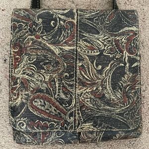 This Patricia Nash bag has been a great bag